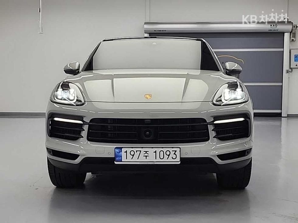 Porsche Cayenne(9Y0)3.0 E-Hybrid Coupe Стандартен - 2