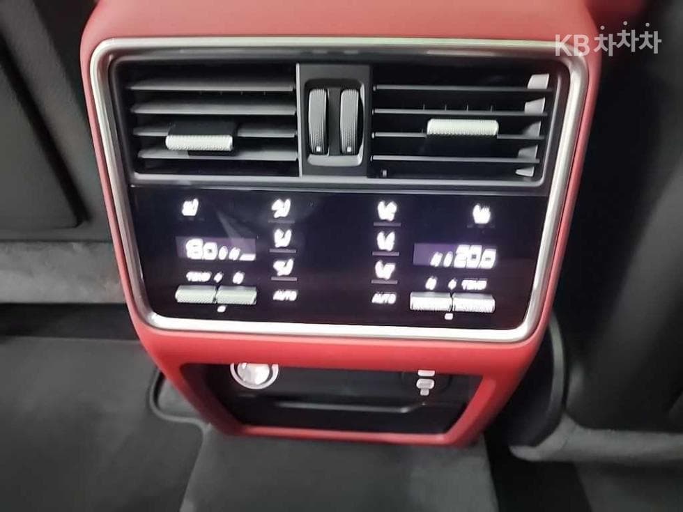 Porsche Cayenne(9Y0)3.0 E-Hybrid Coupe Стандартен - 13