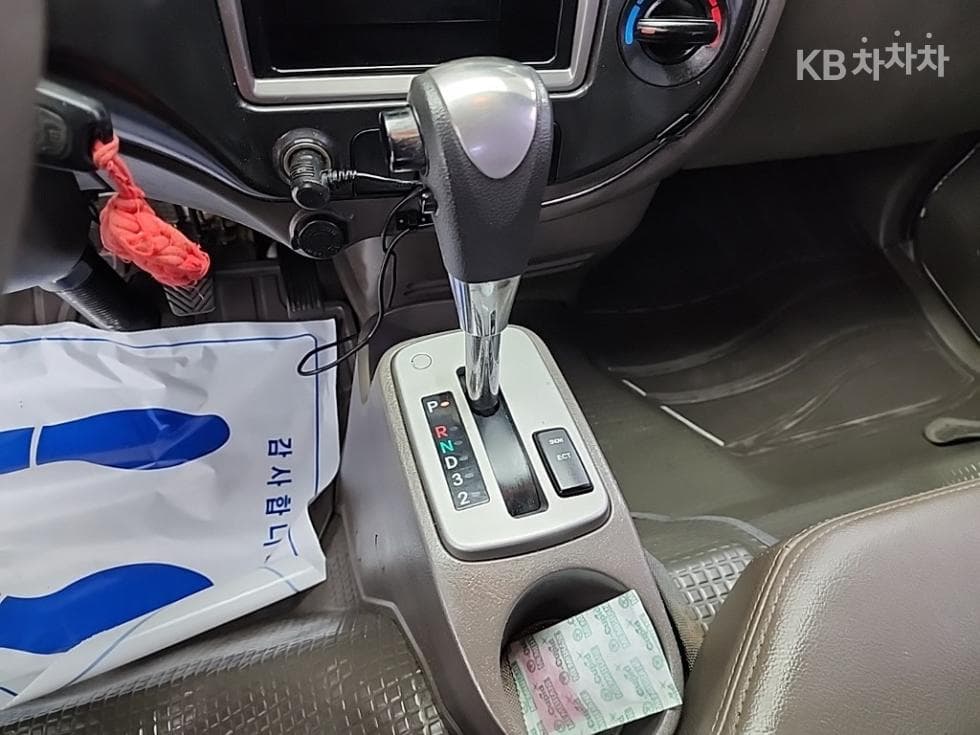 Хюндай Porter 2Удължено междуосие Двойна Кабина CRDi SUP Стандартен - 7