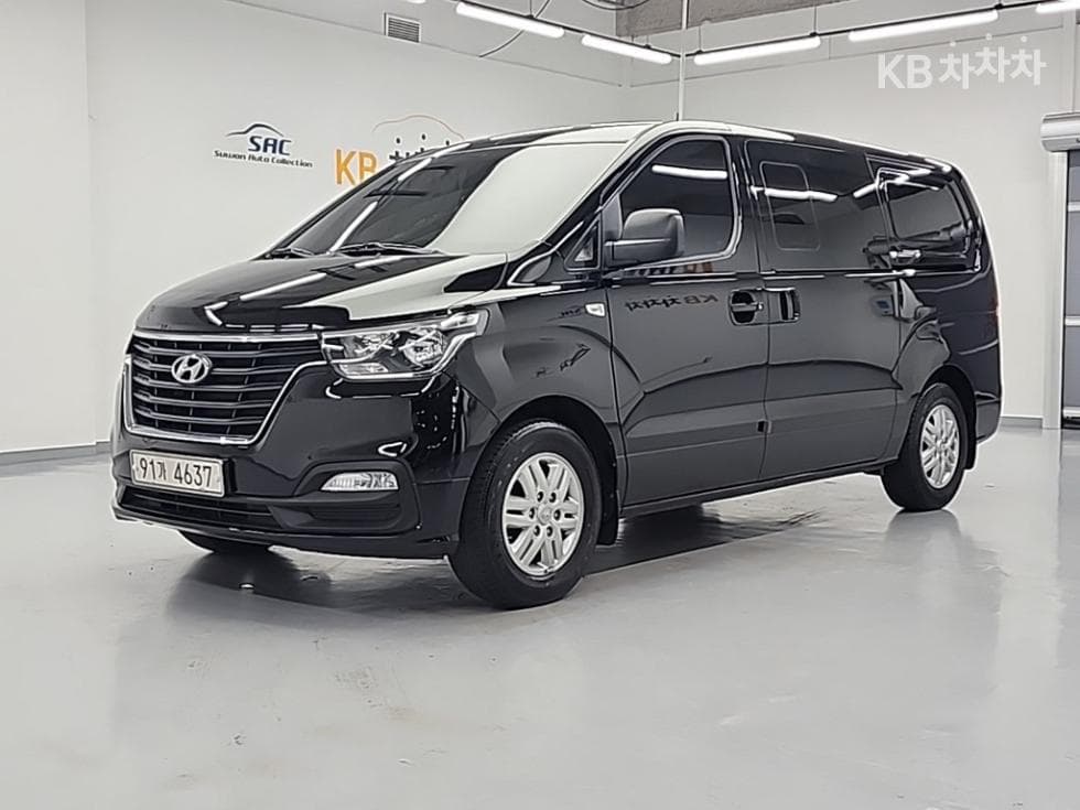 Хюндай The New (фейслифт) 그랜드 Star렉스 Ван 5-местен Modern - Image 1