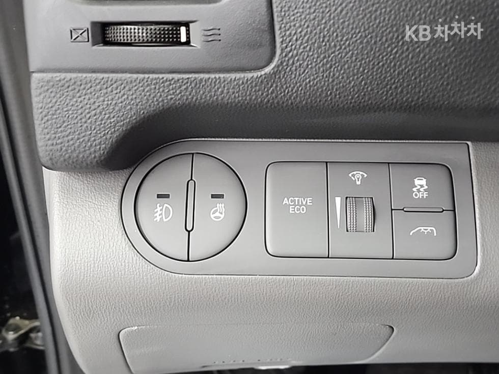 Hyundai The New (facelift) 그랜드 Star렉스Van 5-seater Modern - 15