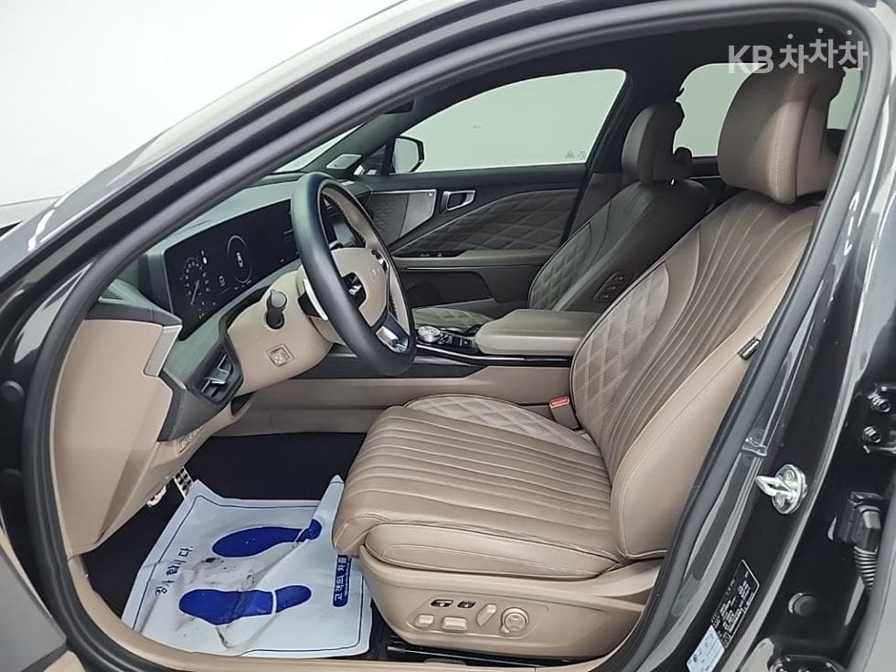 Kia K8 Hybrid1.6 Turbo Signature - 11
