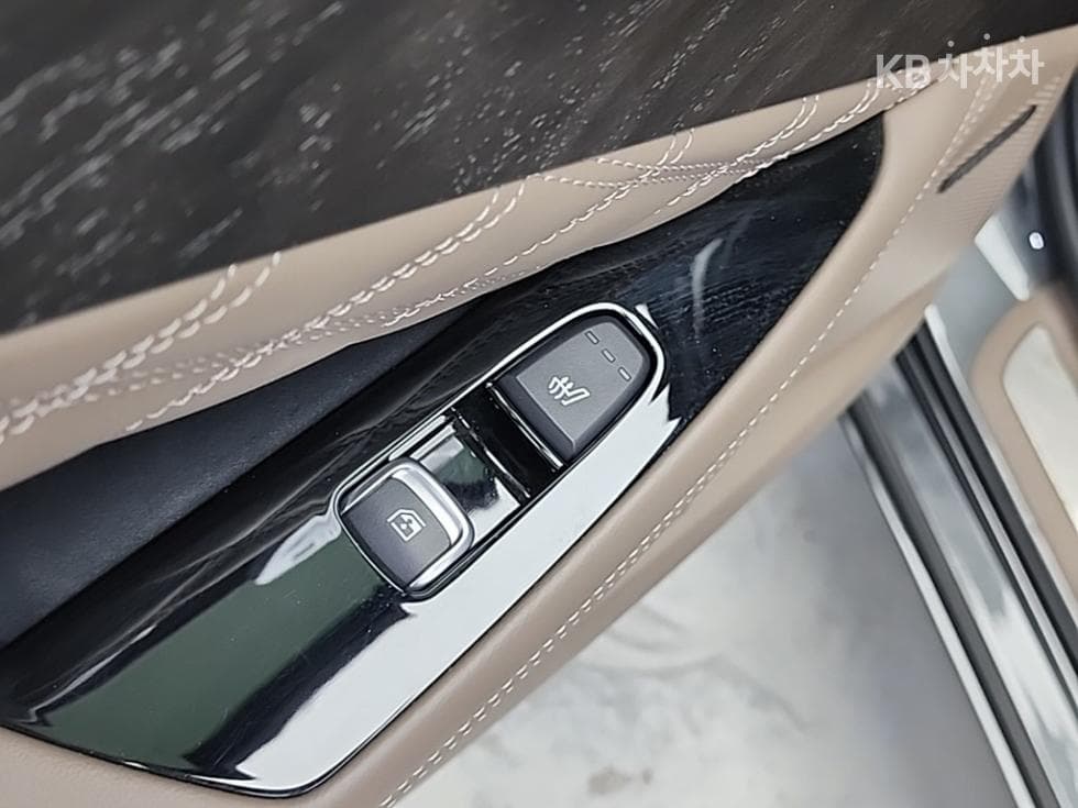 Kia K8 Hybrid1.6 Turbo Signature - 14