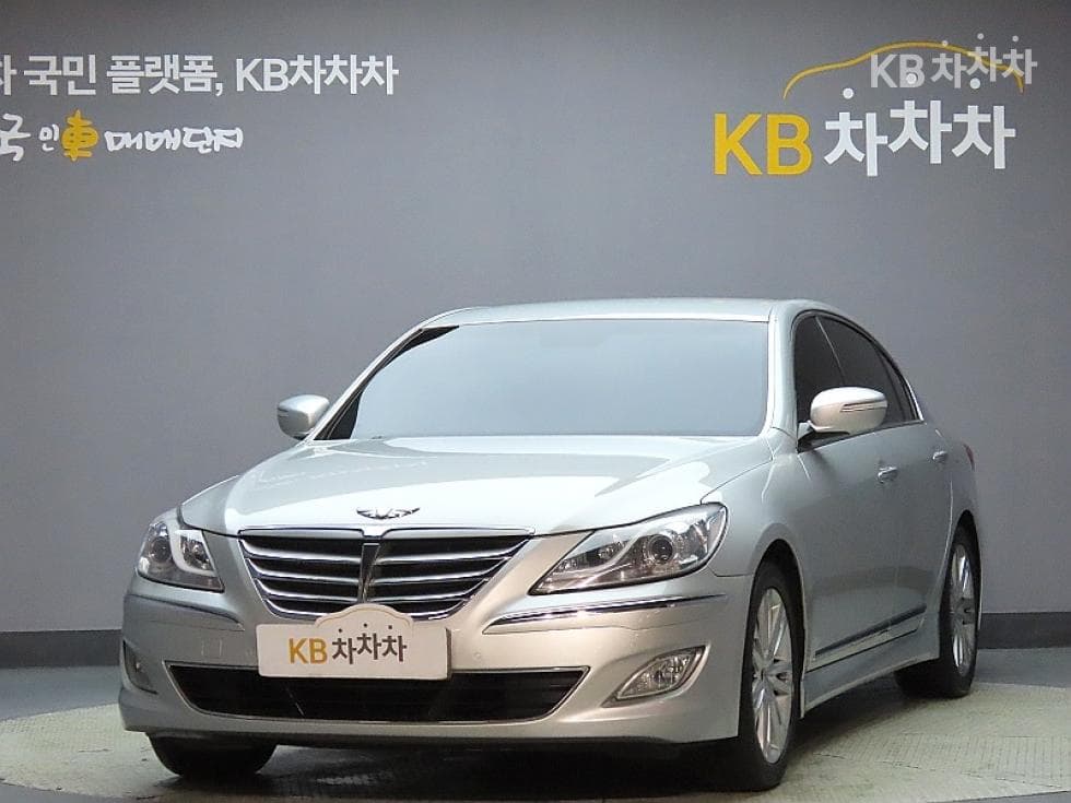 Hyundai Genesis BH330 LUXURY Standard - Image 1