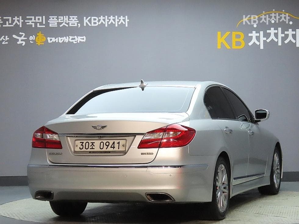 Hyundai GenesisBH330 LUXURY Standard - 2