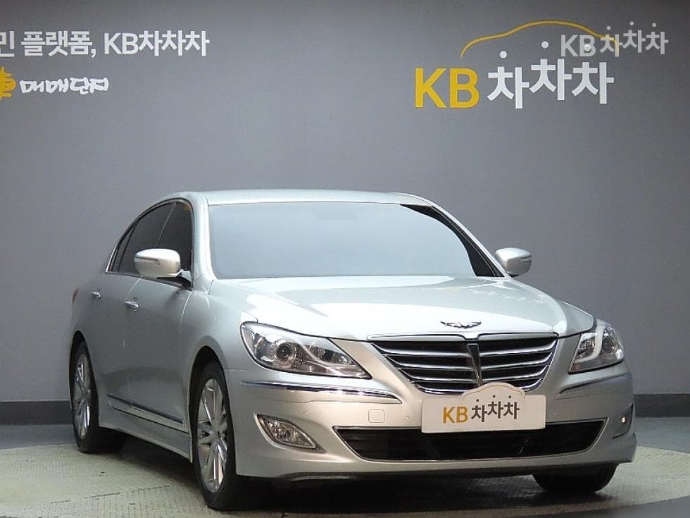 Hyundai GenesisBH330 LUXURY Standard - 3