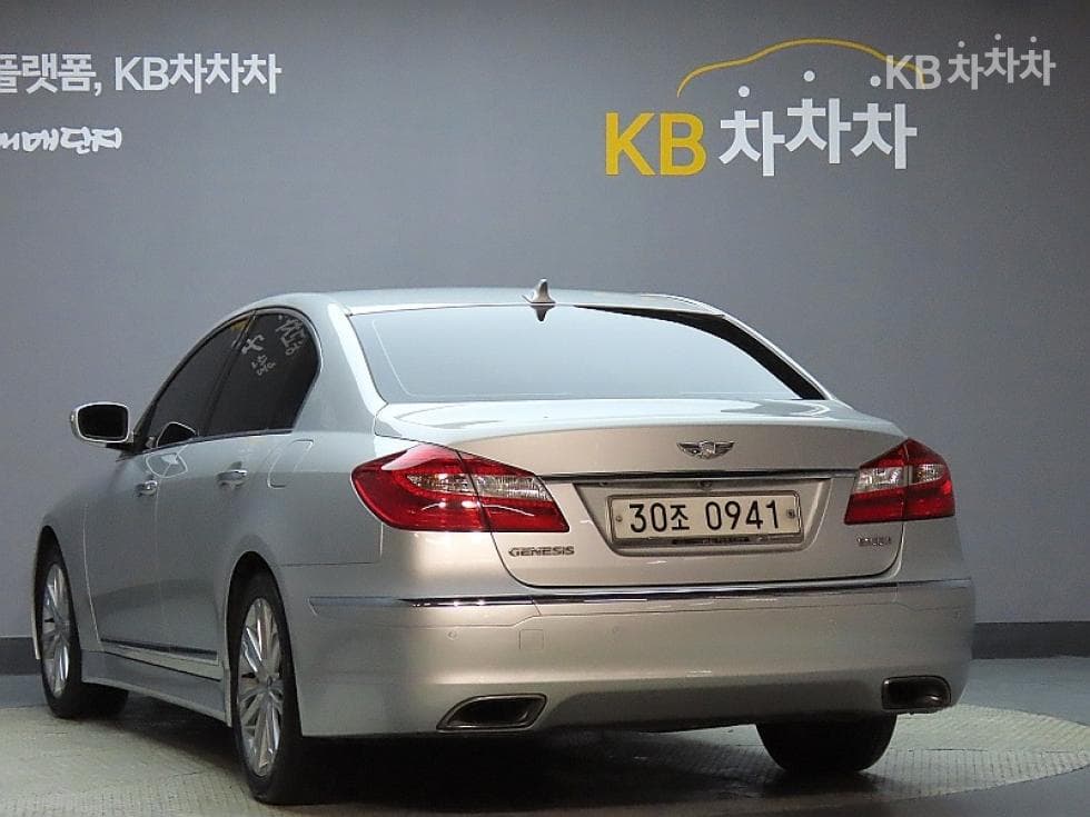 Hyundai GenesisBH330 LUXURY Standard - 4