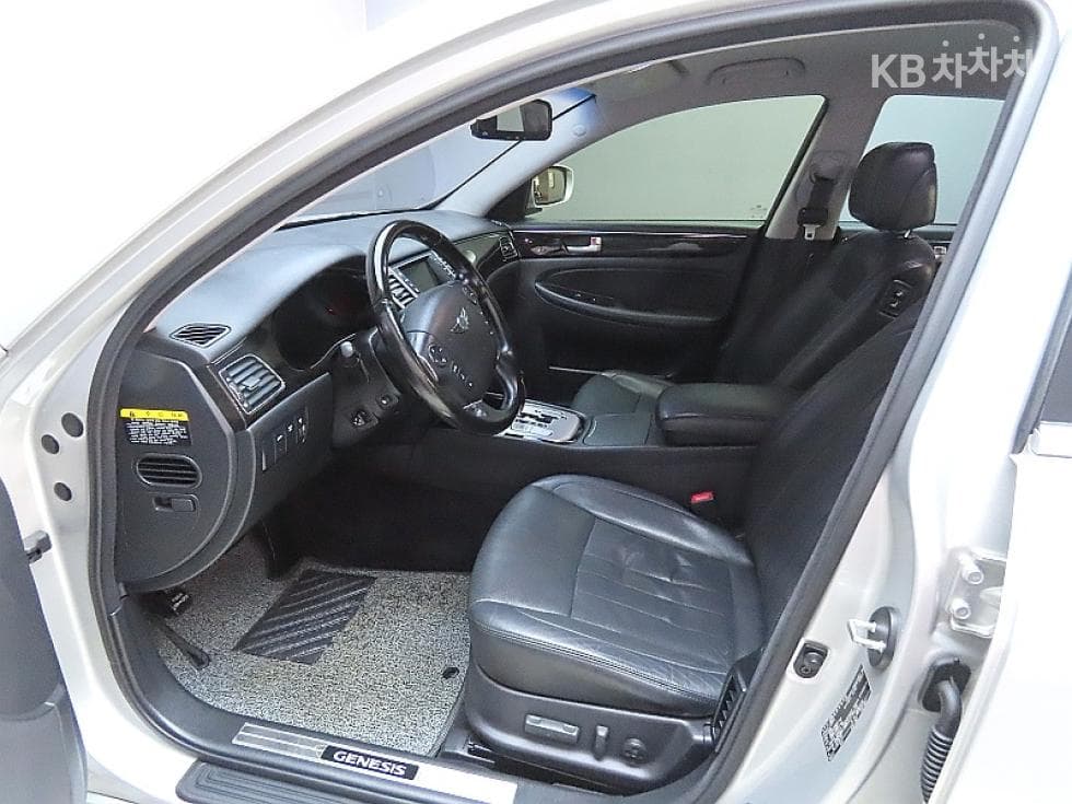 Hyundai GenesisBH330 LUXURY Standard - 10