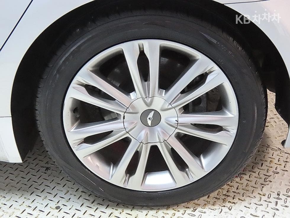 Hyundai GenesisBH330 LUXURY Standard - 20