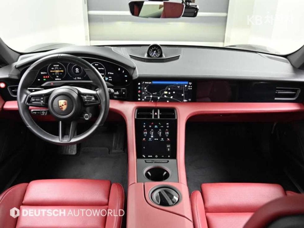 Porsche Taycan Cross Turismo4S - 7