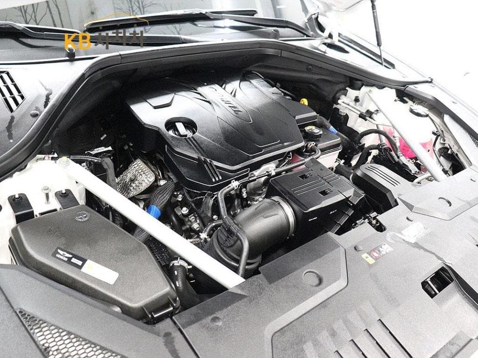 Дженезис GV70Бензин 2.5T 2WD - 19