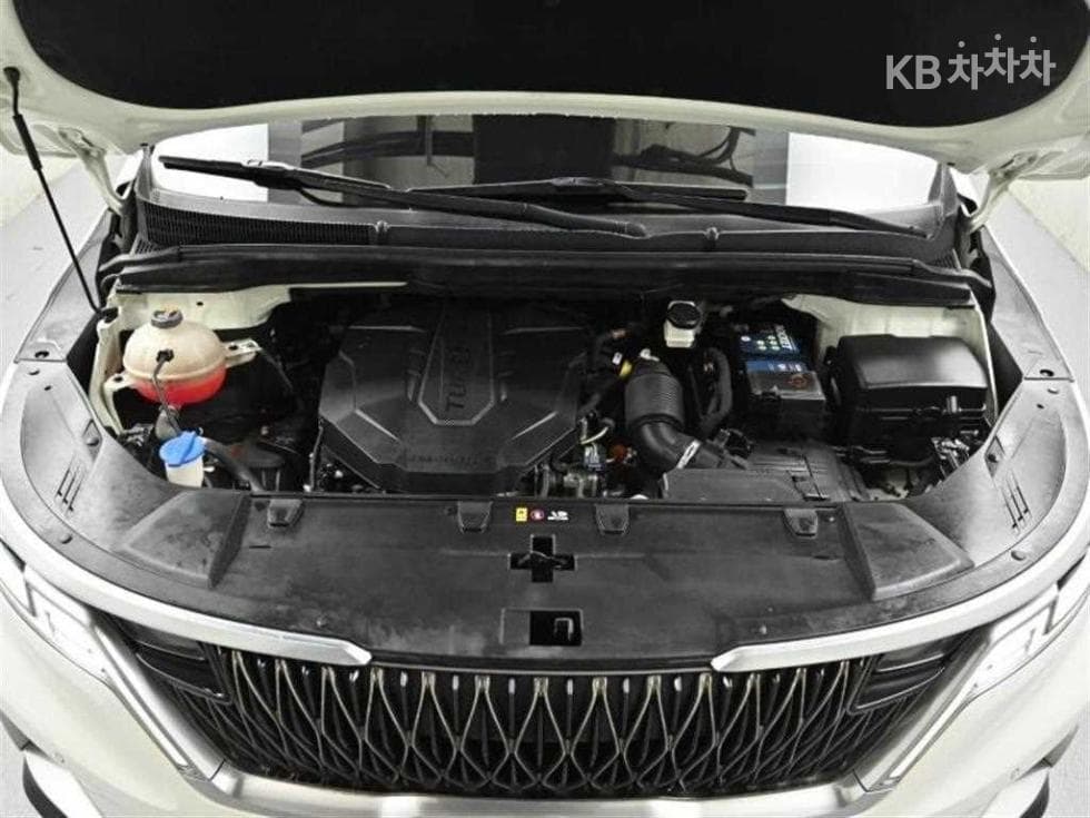 Kia Carnival 4th generationD2.2 9-seater Signature - 6