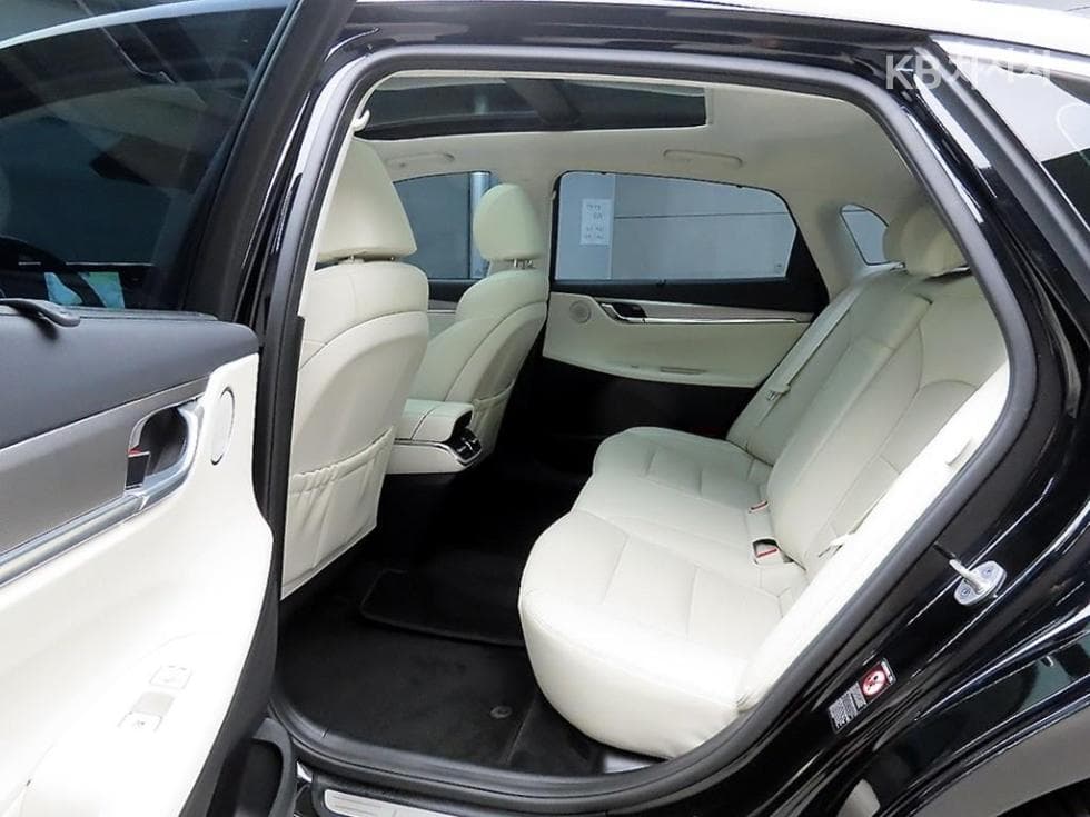 Hyundai The New (facelift) Grandeur (Azera)2.5 Le Blanc - 6