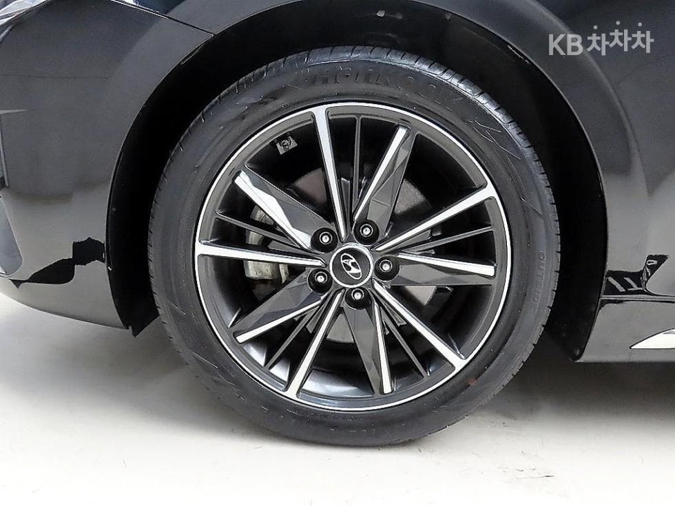 Hyundai The New (facelift) Grandeur (Azera)2.5 Le Blanc - 20