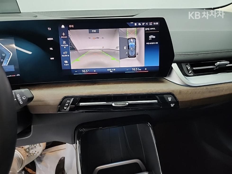 BMW 2시리즈 액티브 Турер(U06)218d Luxury - 10