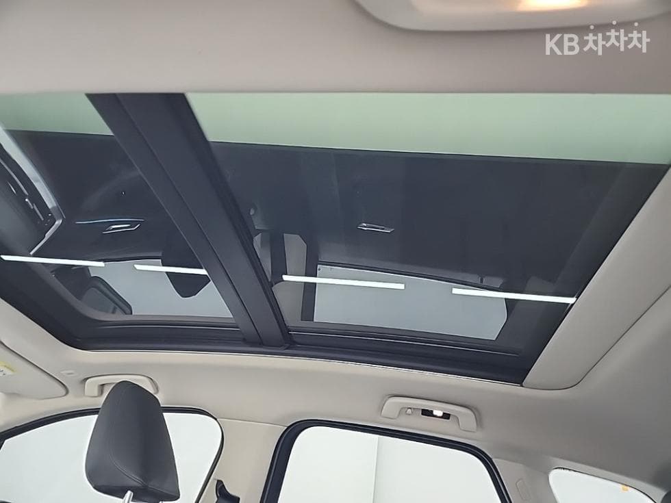 BMW 2시리즈 액티브 Турер(U06)218d Luxury - 13