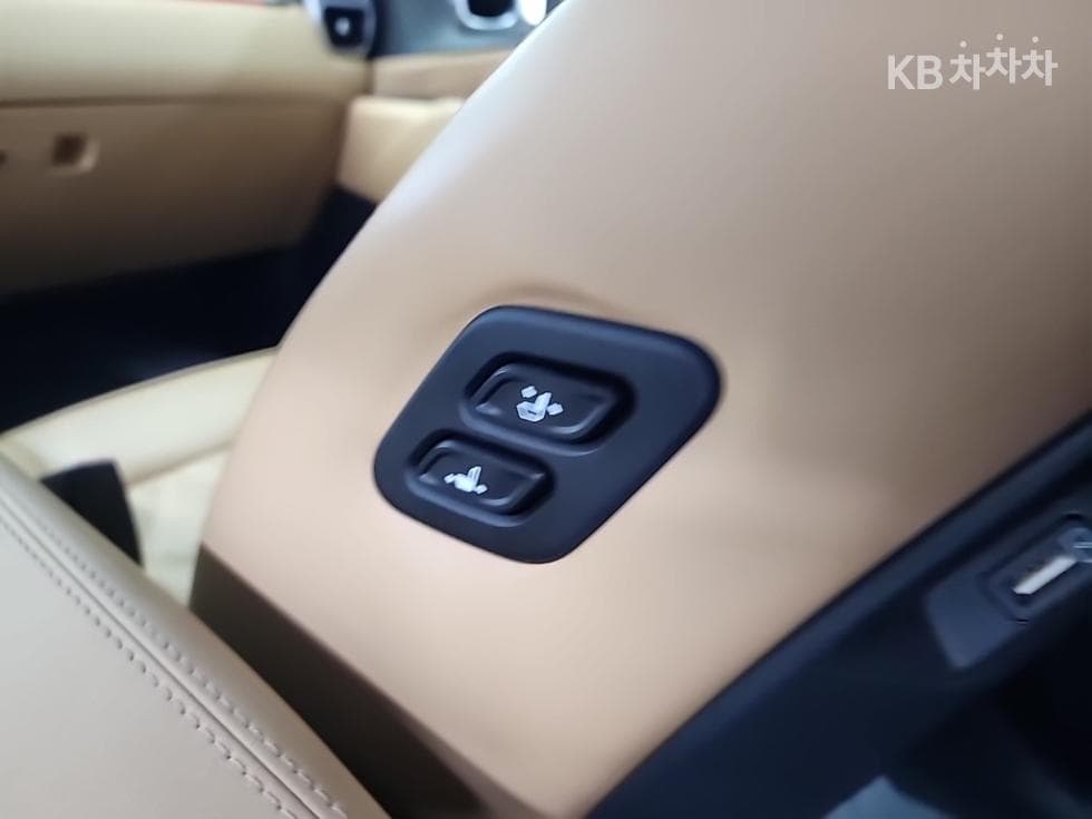 Киа The New (фейслифт) Sorento MQ42.2 Дизел AWD Signature - 14