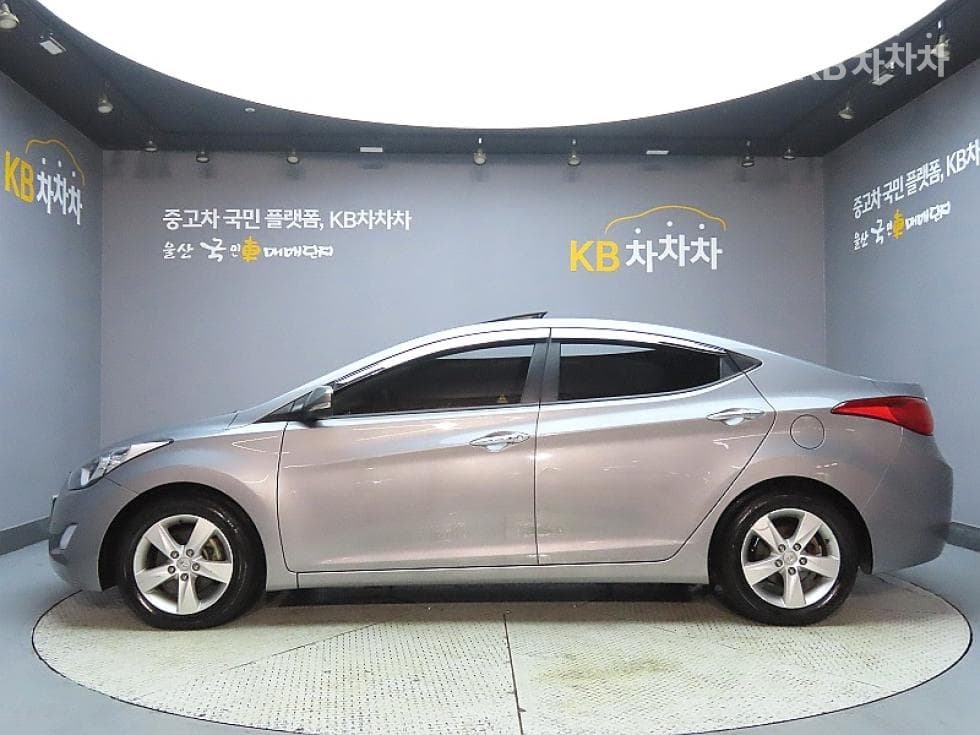 Hyundai Avante (Elantra)MDM16 GDi PREMIER - 5