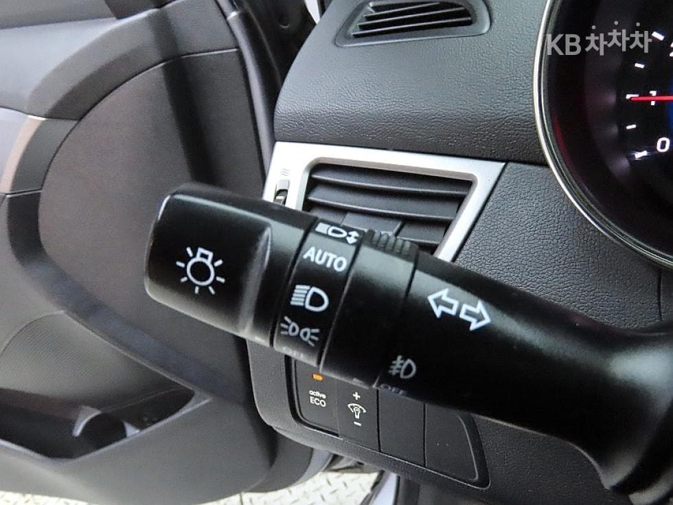 Hyundai Avante (Elantra)MDM16 GDi PREMIER - 14