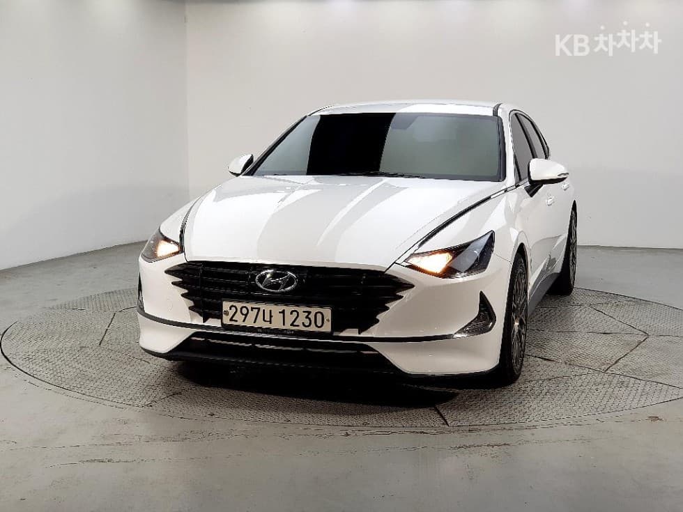 Hyundai Sonata (DN8) 2.0 LPG Rental car Smart - Image 1