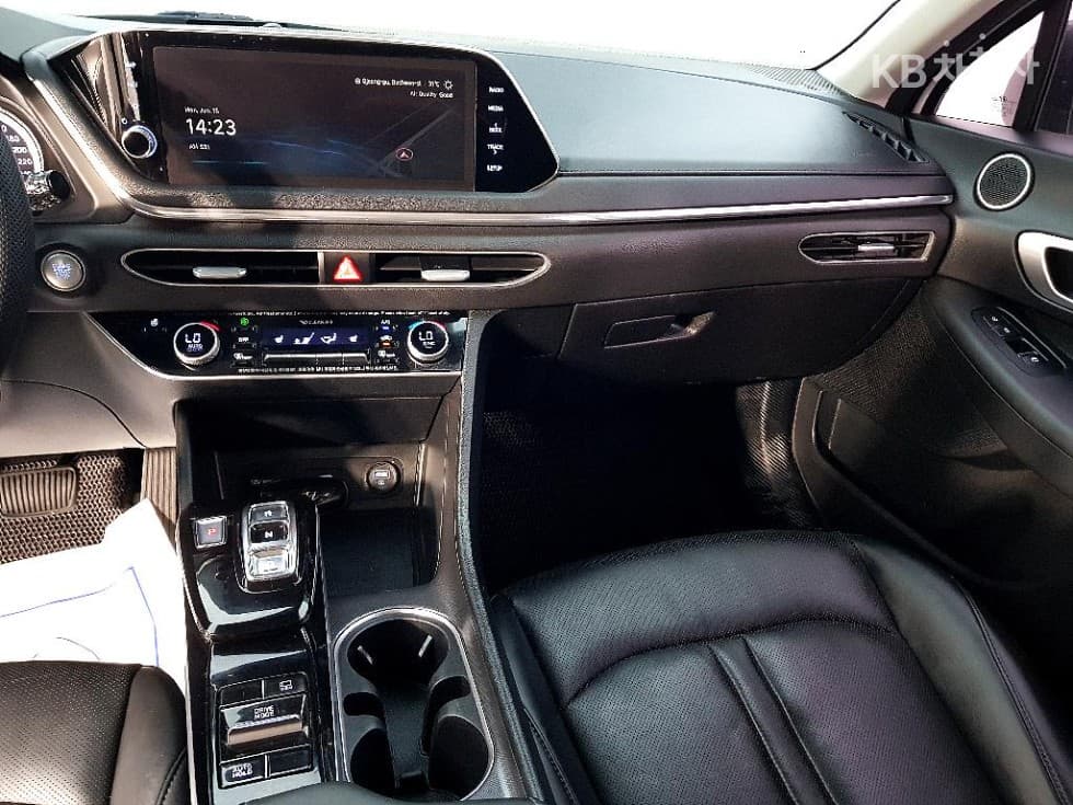 Hyundai Sonata (DN8)2.0 LPG Rental car Smart - 10
