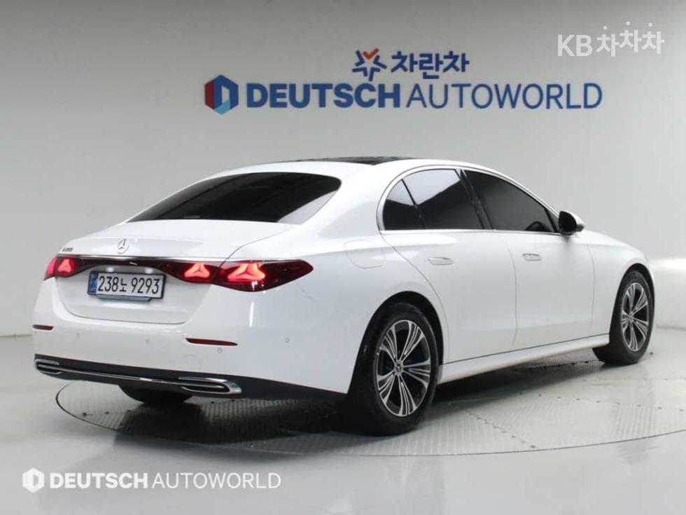 Mercedes-Benz E-클래스 (W214)E200 Avantgrade - 2