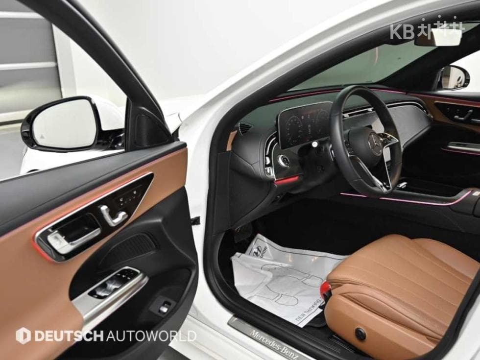 Mercedes-Benz E-클래스 (W214)E200 Avantgrade - 11