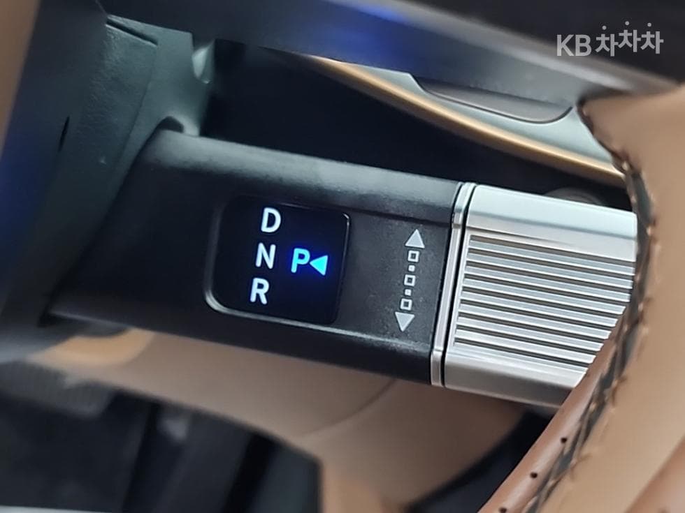 Hyundai The All New Grandeur (Azera)3.5 Gasoline 2WD Calligraphy - 8