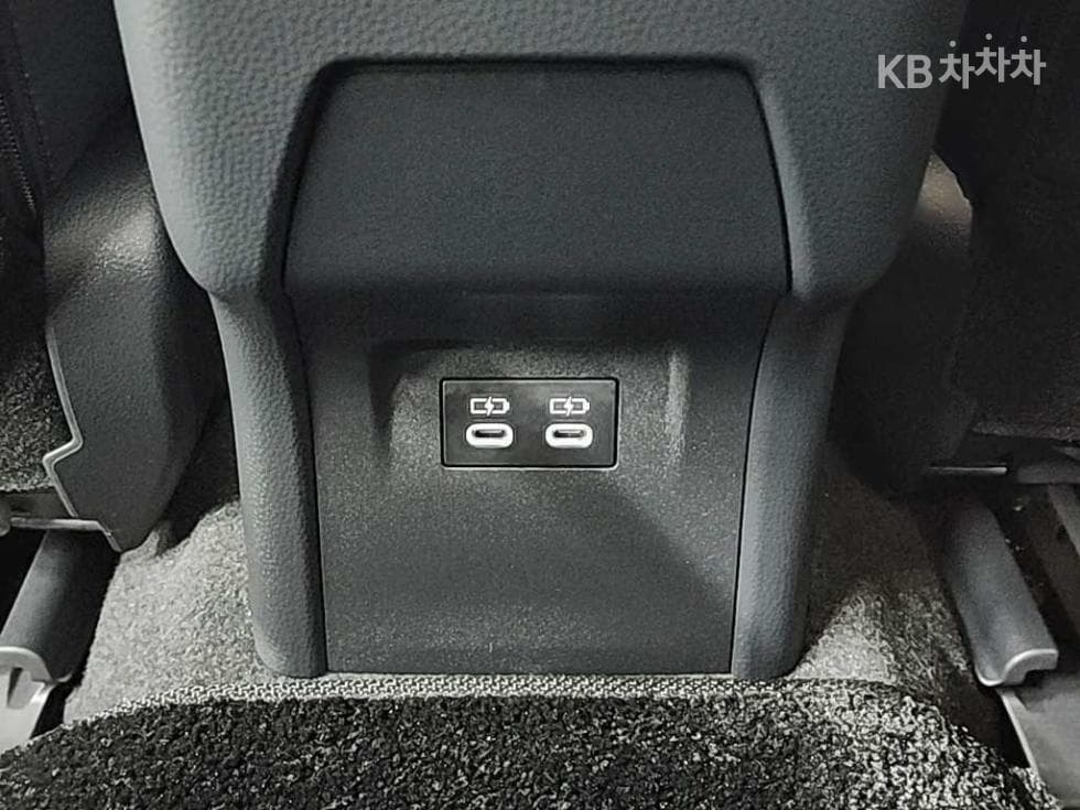 Toyota Prius(XW60)2.0 PHEV XSE - 13