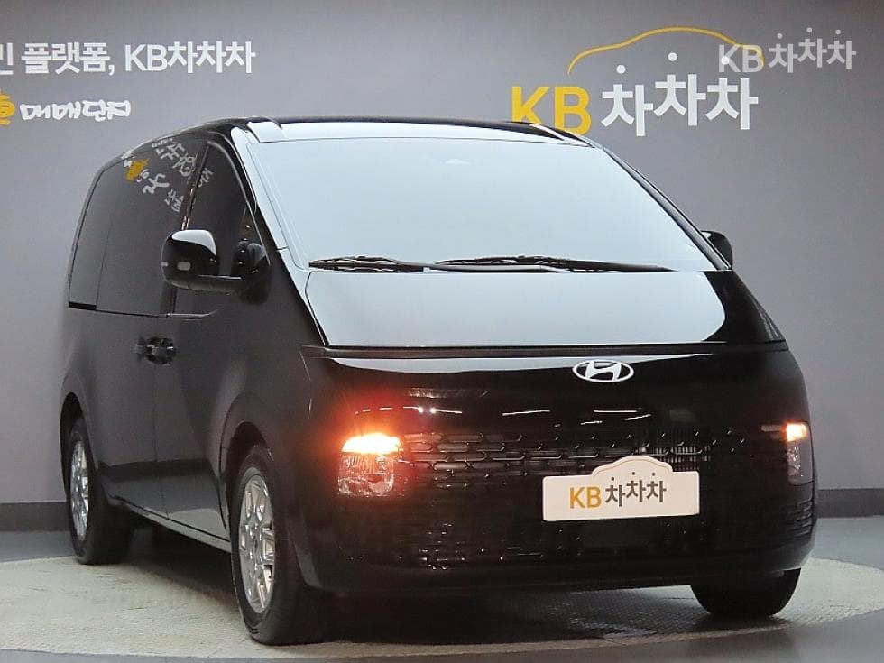 Hyundai Staria Cargo2.2 Cargo 5 Modern - 3