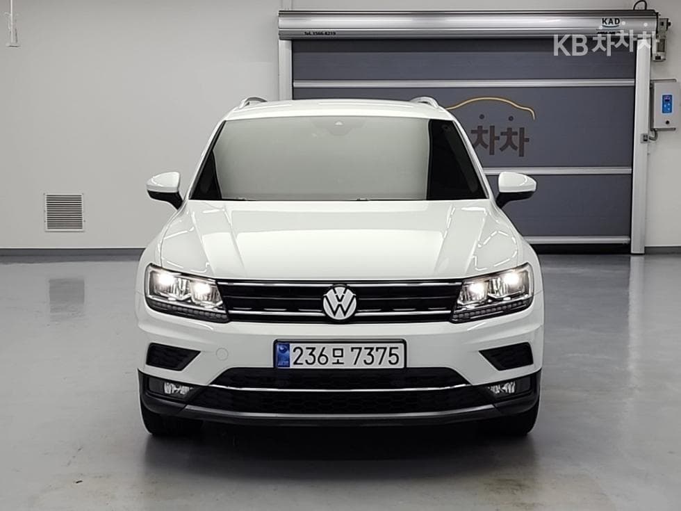 Volkswagen The New (фейслифт) Tiguan2.0 Турбо Дизел Инжекция Premium - 2
