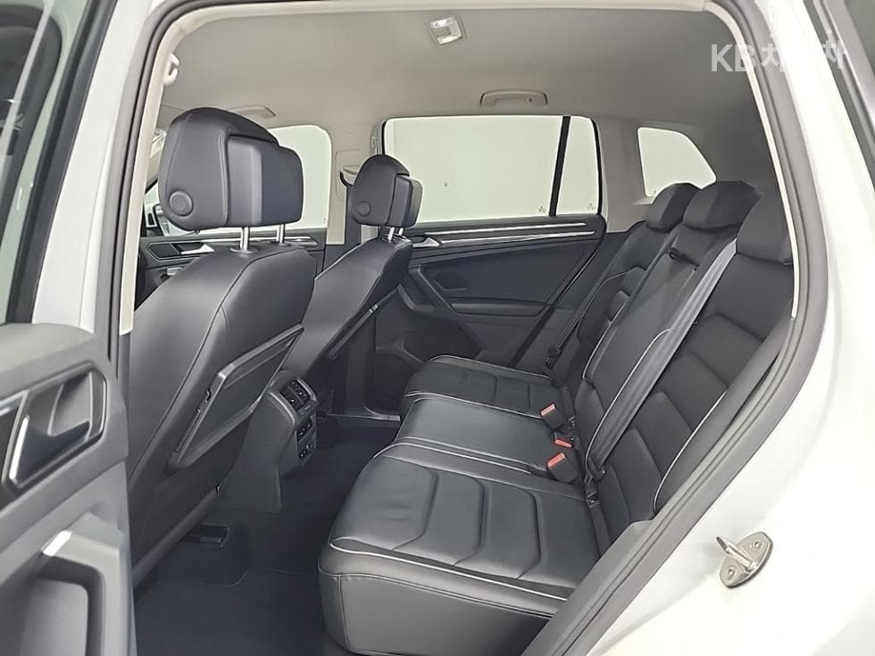Volkswagen The New (фейслифт) Tiguan2.0 Турбо Дизел Инжекция Premium - 12