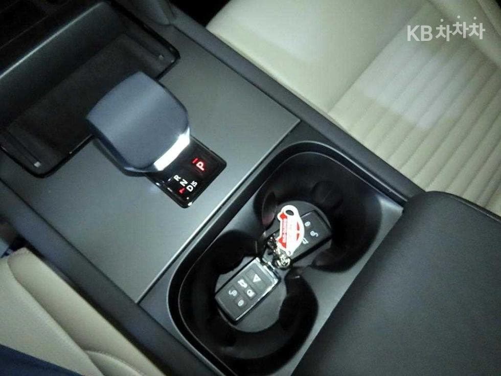 Land Rover 디스커버리 스포츠 Второ поколениеP250 Dynamin SE - 12