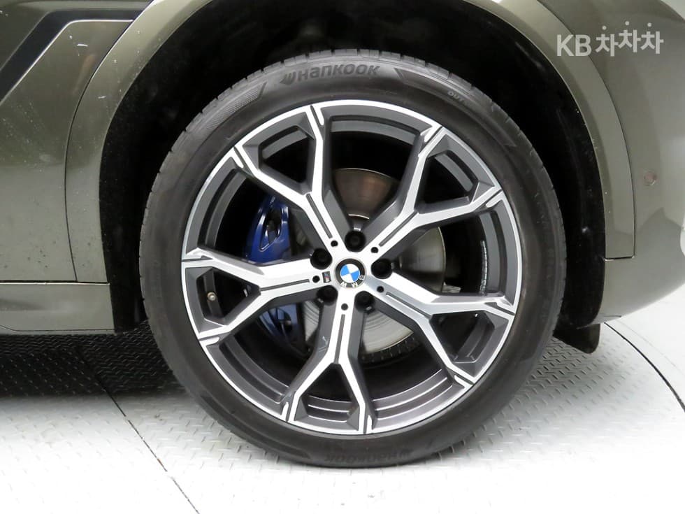 BMW X6(G06)xDrive 40i M Sport Package - 20