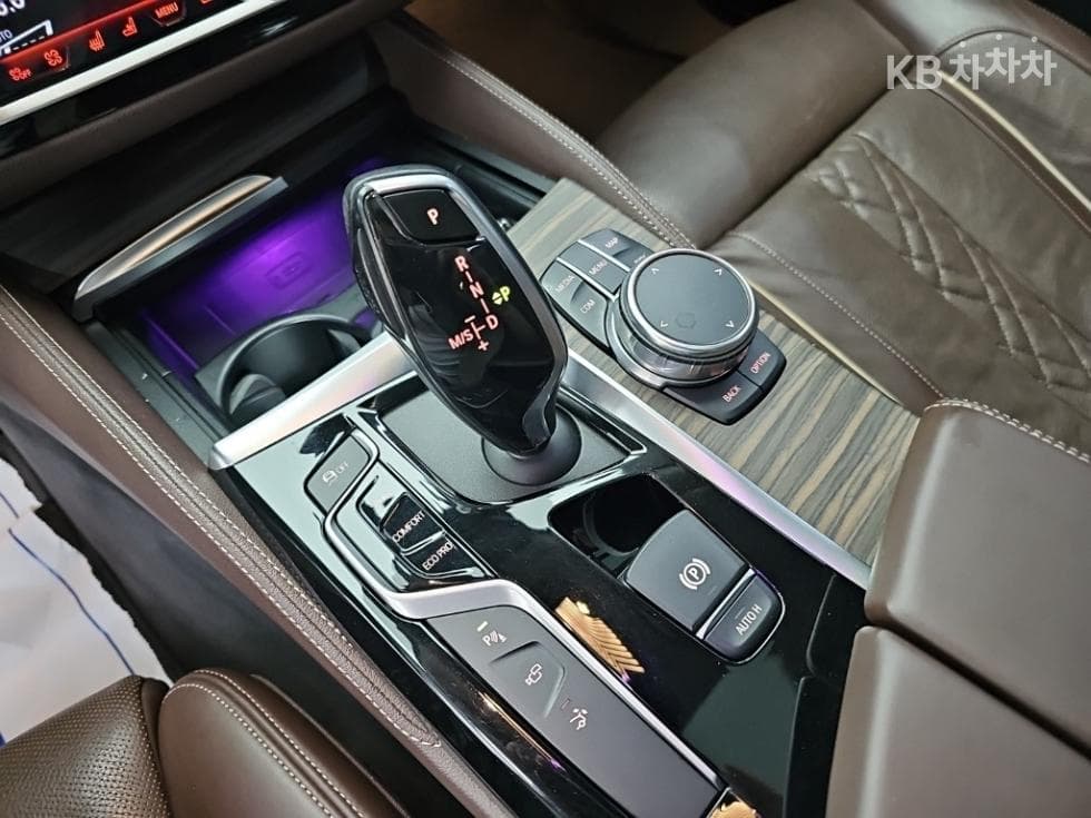 BMW Gran Turismo6 Series GT 630d xDrive Luxury Line - 8