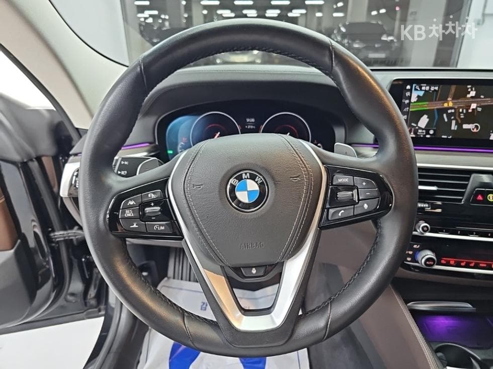 BMW Gran Turismo6 Series GT 630d xDrive Luxury Line - 9