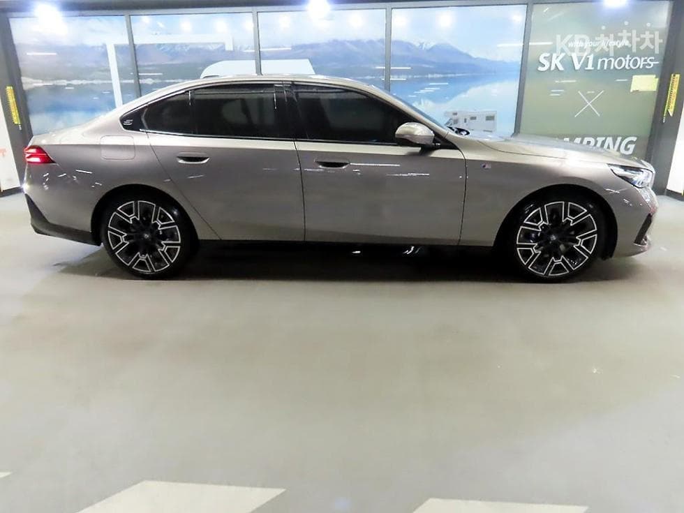 Mercedes-Benz GLS (X167)GLS580 4Matic Стандартен - 3