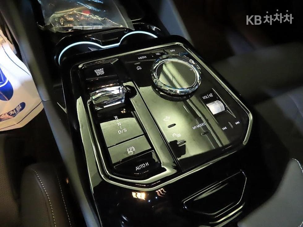 Mercedes-Benz GLS (X167)GLS580 4Matic Стандартен - 12