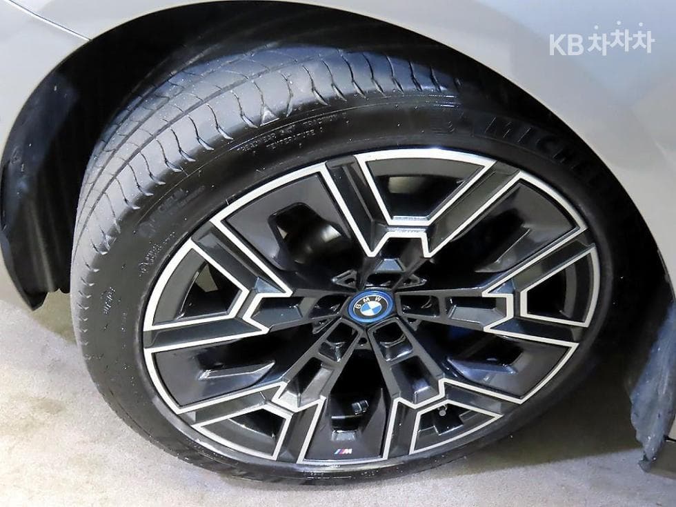Mercedes-Benz GLS (X167)GLS580 4Matic Стандартен - 20