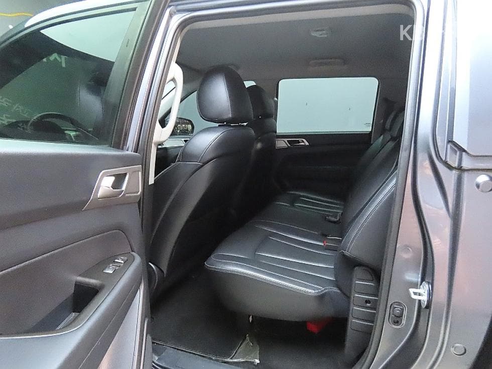 КейДжи Мобилити Rexton 스포츠2.2 4x4 Престиж - 11