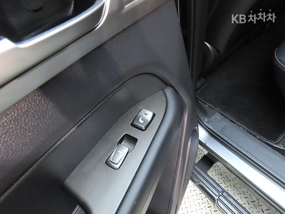 КейДжи Мобилити Rexton 스포츠2.2 4x4 Престиж - 18