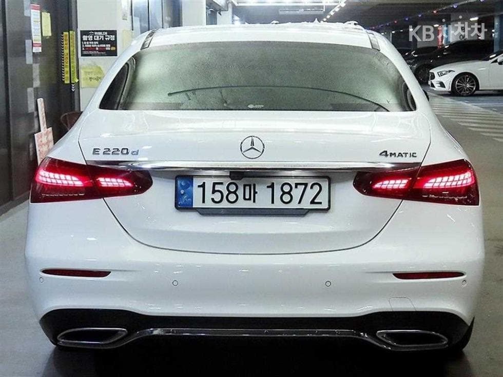Mercedes-Benz E-Клас (W213)E220d 4MATIC AMG Line - 5