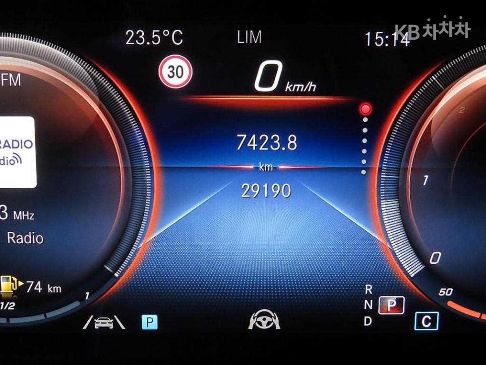 Mercedes-Benz E-Клас (W213)E220d 4MATIC AMG Line - 9