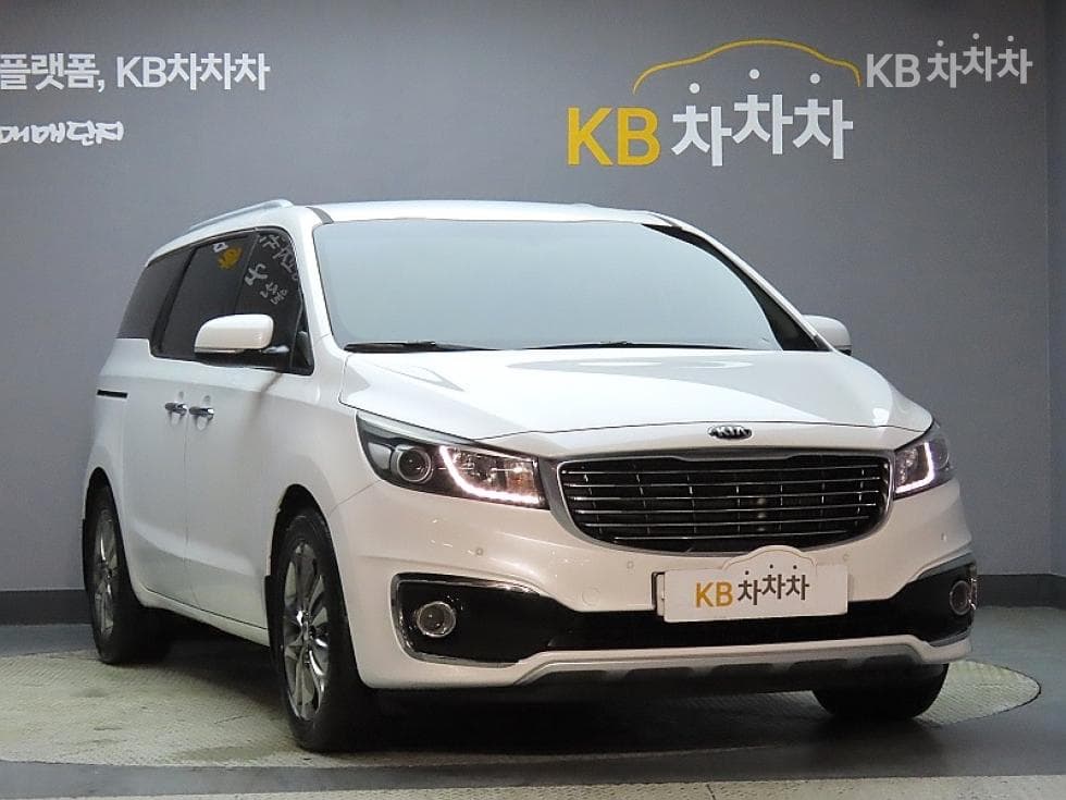 Kia All New Carnival9-seater 2.2 Diesel Prestige - 3