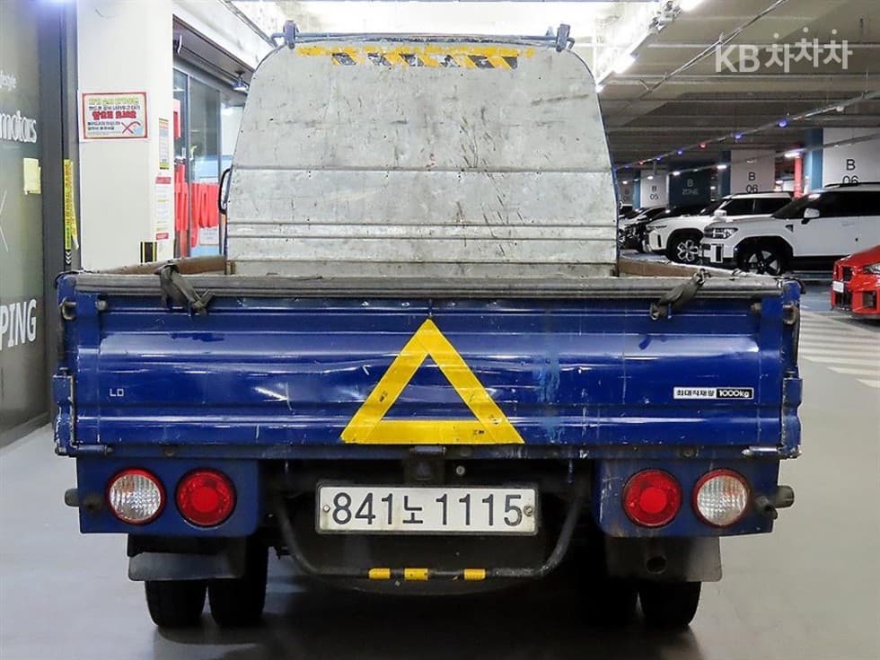 Киа The New (фейслифт) Бонго 3 (лек)1 тон Королевска кабина Удължено междуосие 2WD GLS - 5