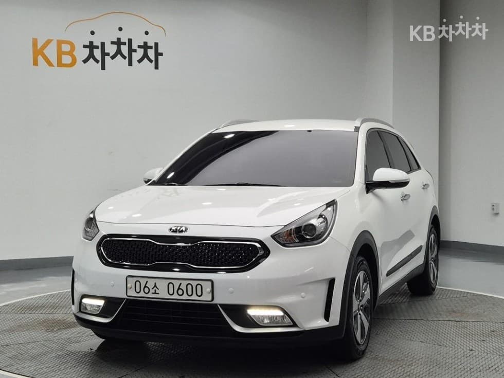 Kia Niro 1.6 Prestige - Image 1