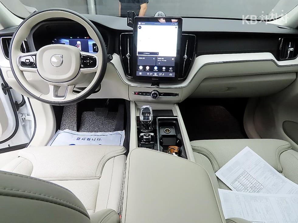 Volvo XC60 Второ поколениеB5 Ultra - 7