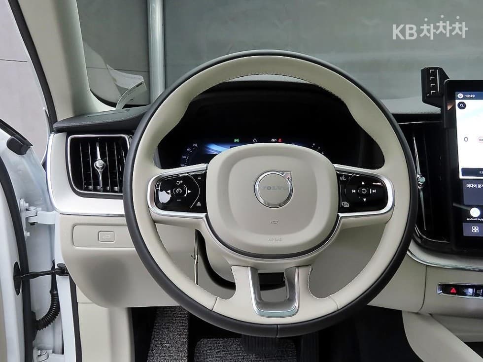 Volvo XC60 Второ поколениеB5 Ultra - 9