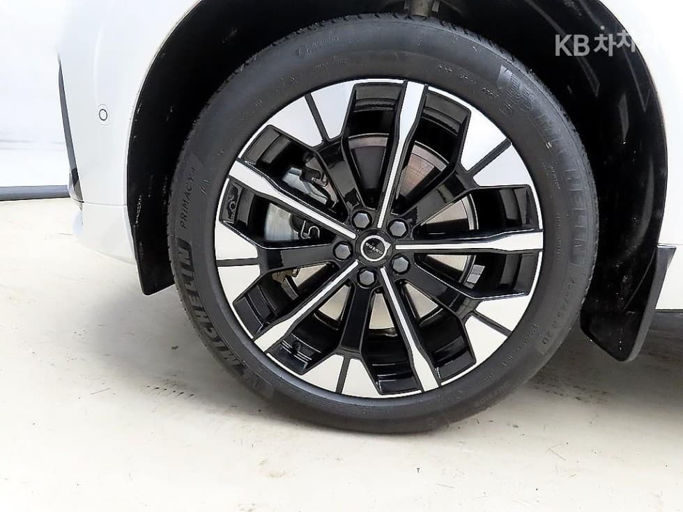 Volvo XC60 Второ поколениеB5 Ultra - 20