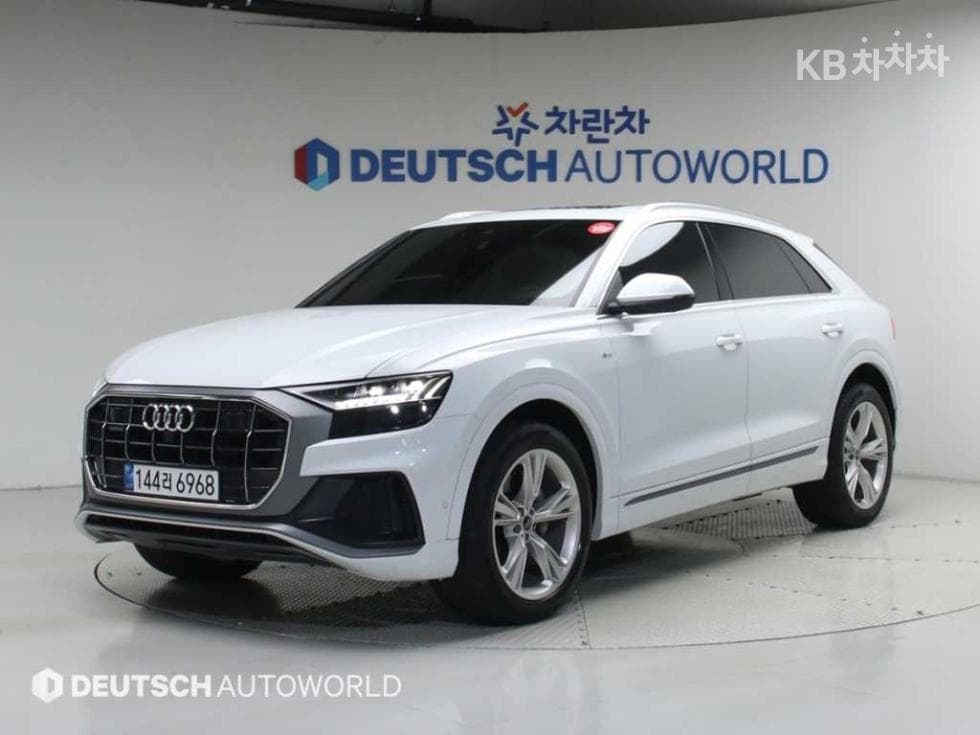 Ауди Q8 3.0 45 Турбо Дизел Инжекция Quattro Premium - Image 1